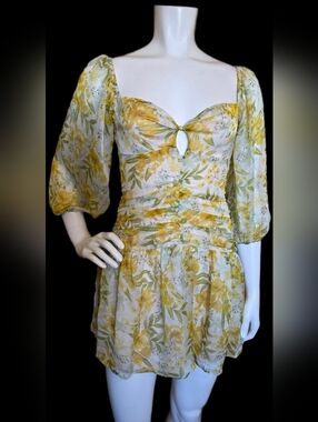 💛 77. All About May Size 6 Mini Dress